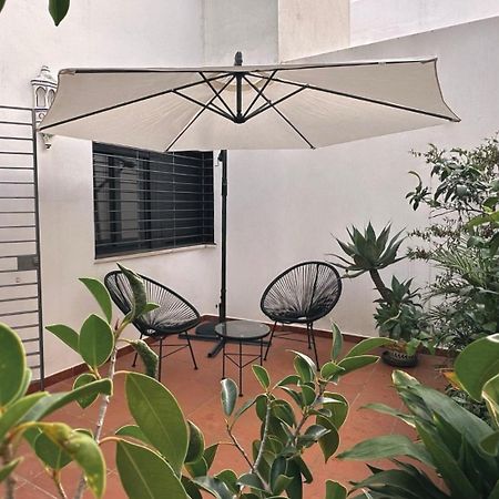 Apartamento-Pension El Trianero Junto Al Rio Sevilla Eksteriør billede